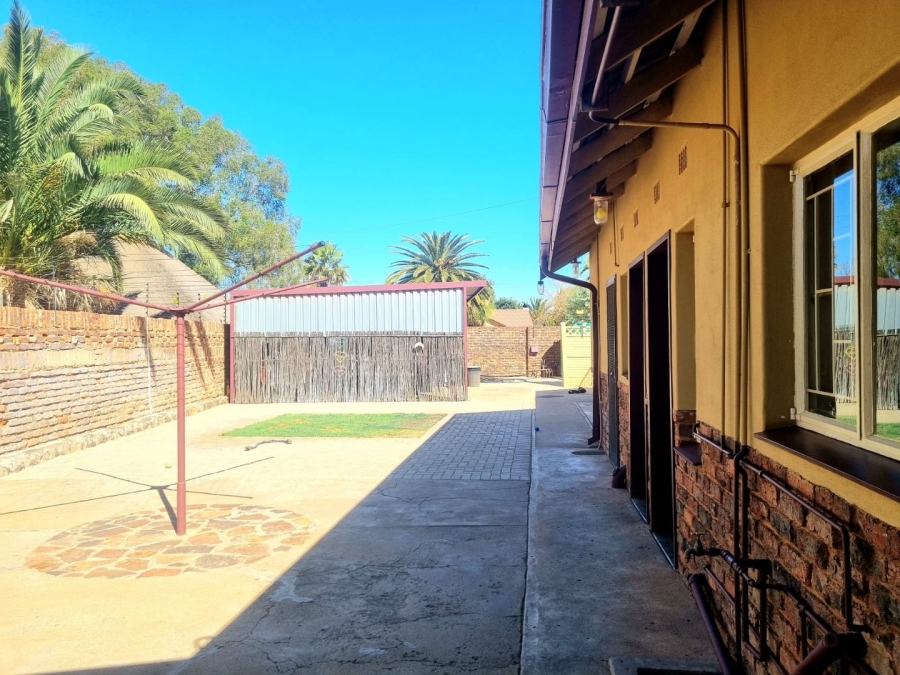 4 Bedroom Property for Sale in Lindene Northern Cape